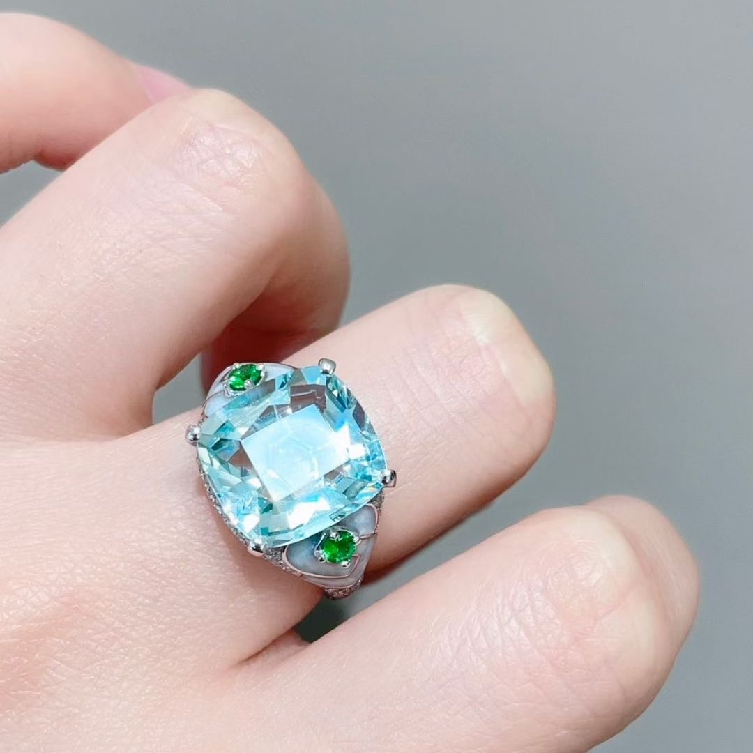 14k Gold 6.5 Ct Natural Aquamarine & Tsavorite & Pearl Shell Ring - 3