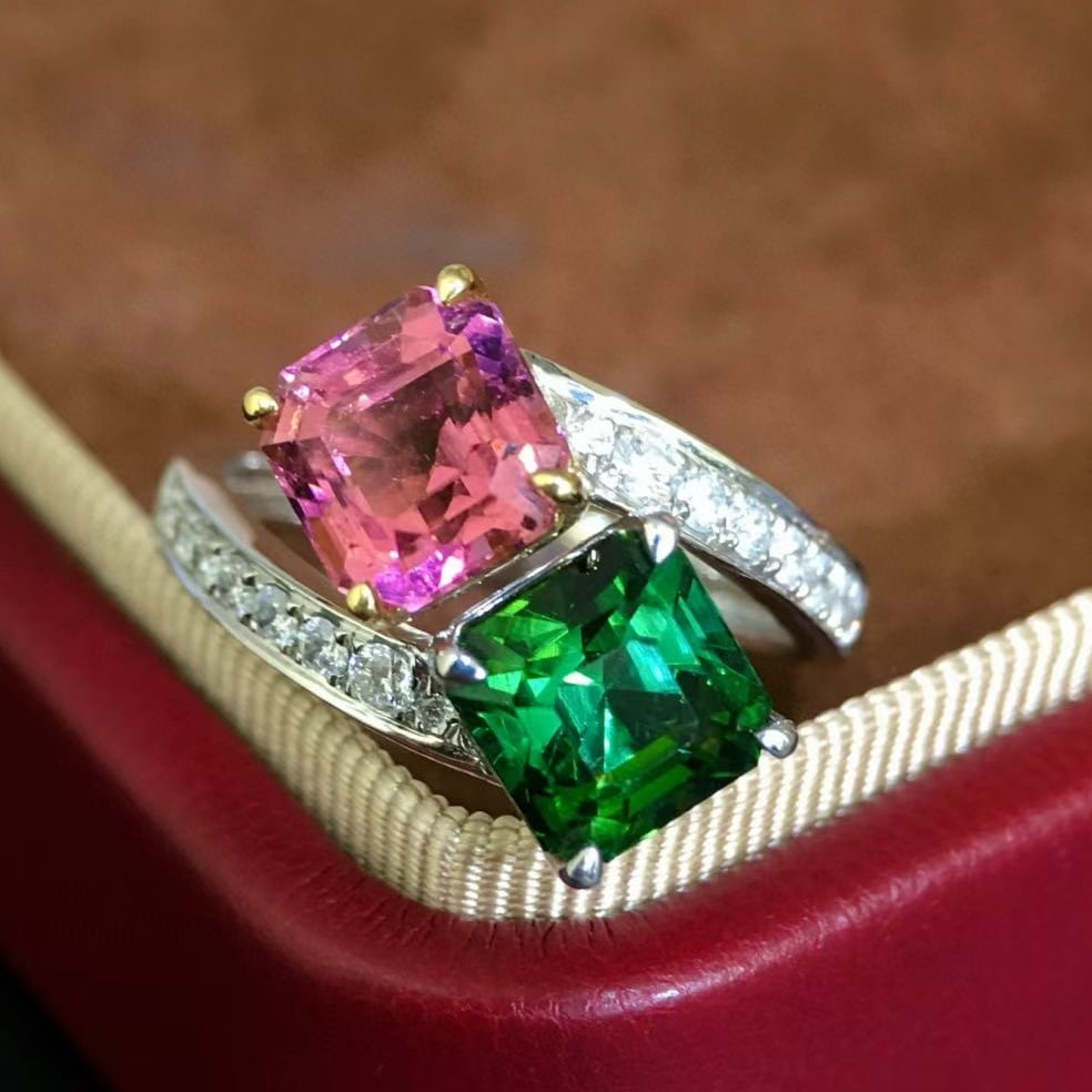 14k Gold 5.83 Ctw Natural Tourmaline & Diamond Ring: Ref:231045127 // gold content:14k gold // ring size:7. 25us // // main gemstone:tourmaline // number of stones:2 // shape:radiant // carat weight:5. 5ct // color:pink & green // treatment:natural //