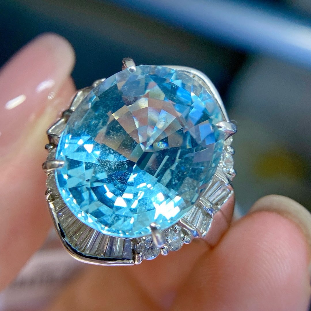 14k Gold 13.28 Ctw Natural Aquamarine & Diamond Ring - 2