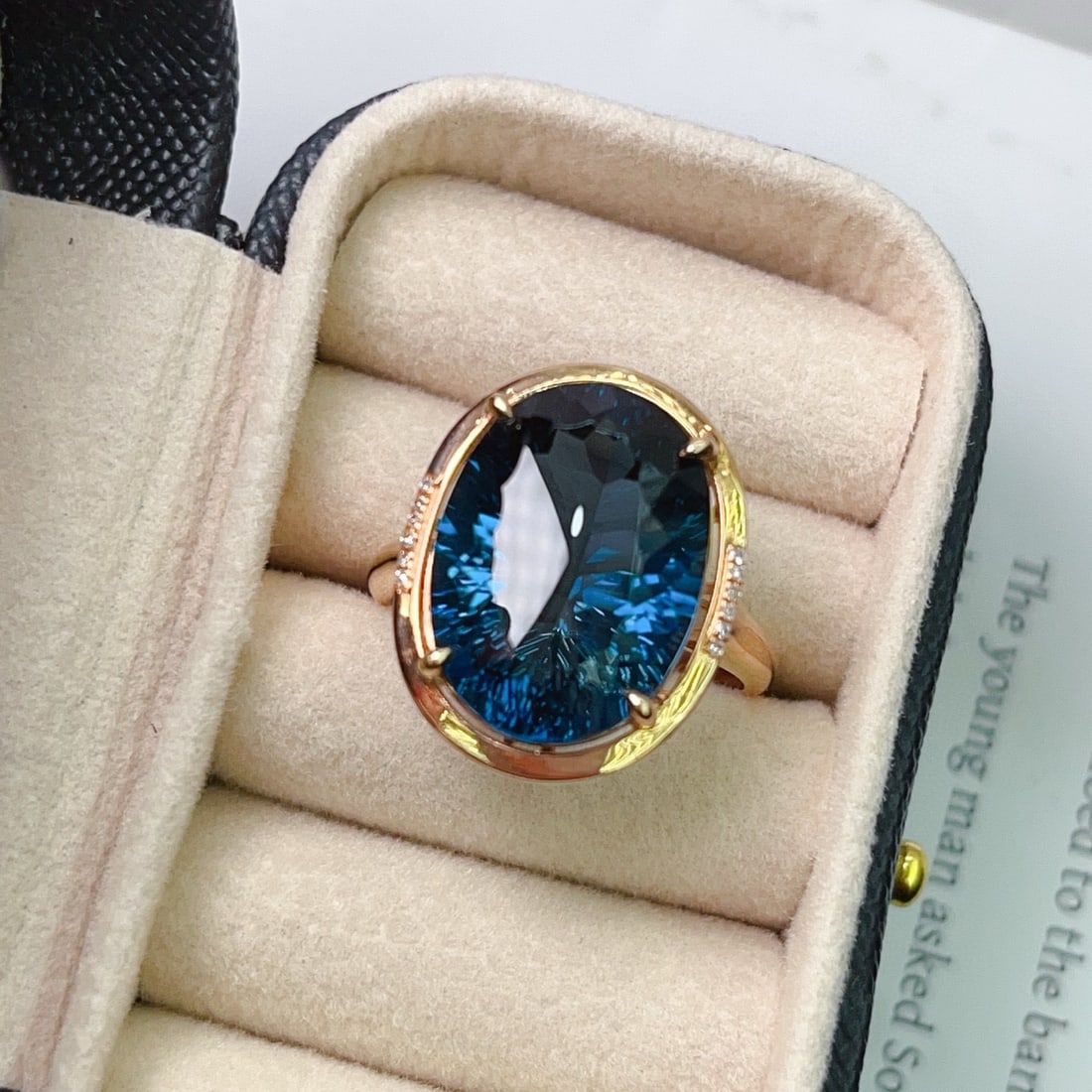 14k Gold 12 Ct Natural Topaz & Diamond Ring: Ref:231045134 // gold content:14k gold // ring size:7. 25us // // main gemstone:topaz // shape:oval // carat weight:12ct // color:blue // treatment:natural // // adjacent gemstone 2 : diamond //