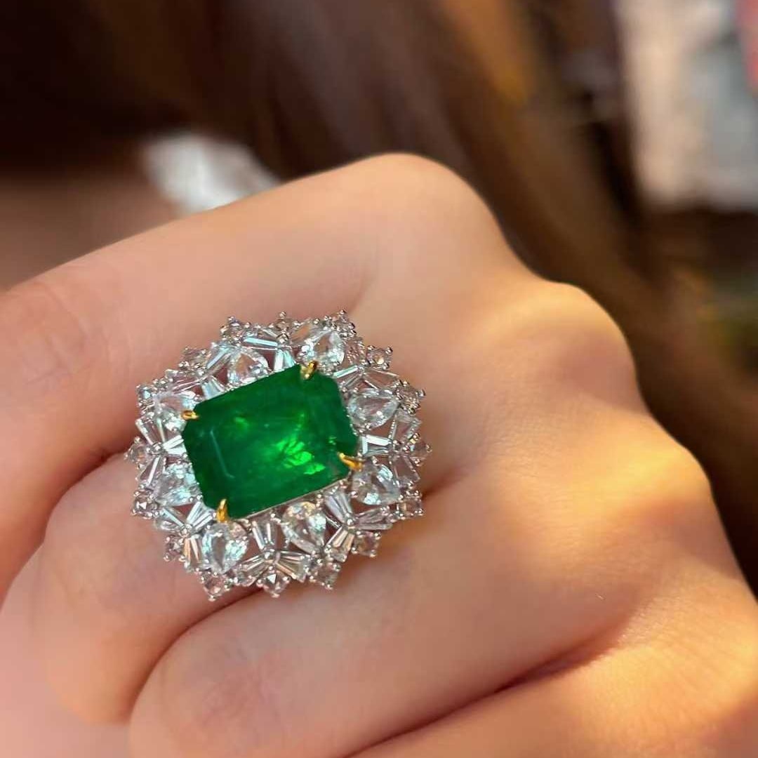 14k Gold 8.8 Ct Natural Emerald & Sapphire Ring - 6