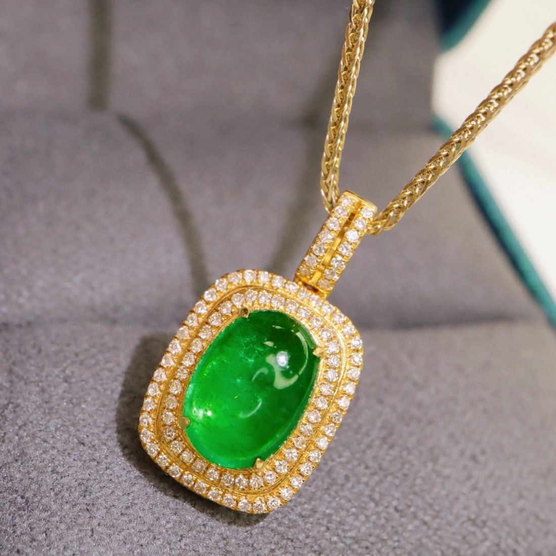 14k Gold 1.96 Ctw Natural Emerald & Diamond Pendant( Without Chain ) - 4