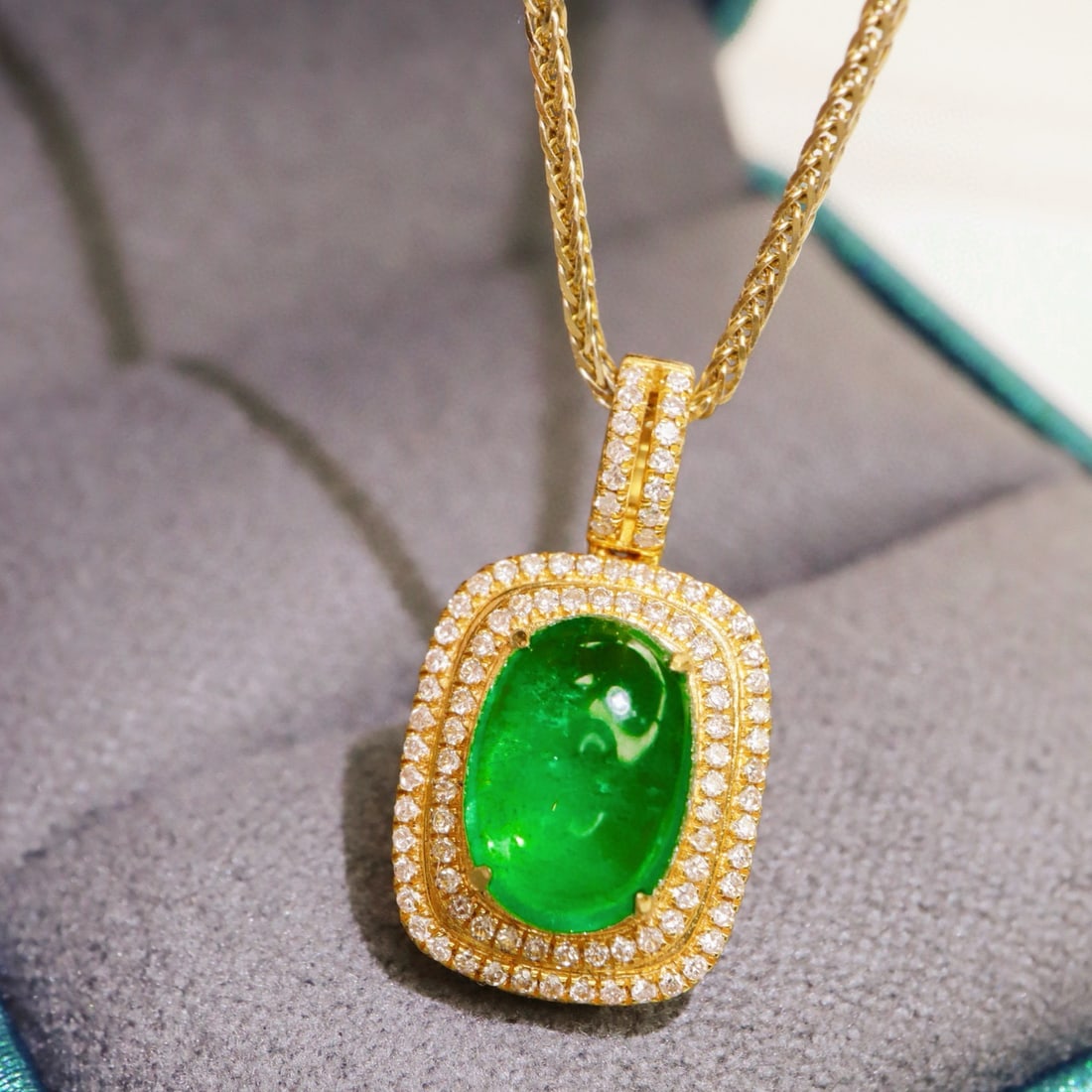 14k Gold 1.96 Ctw Natural Emerald & Diamond Pendant( Without Chain ) - 5