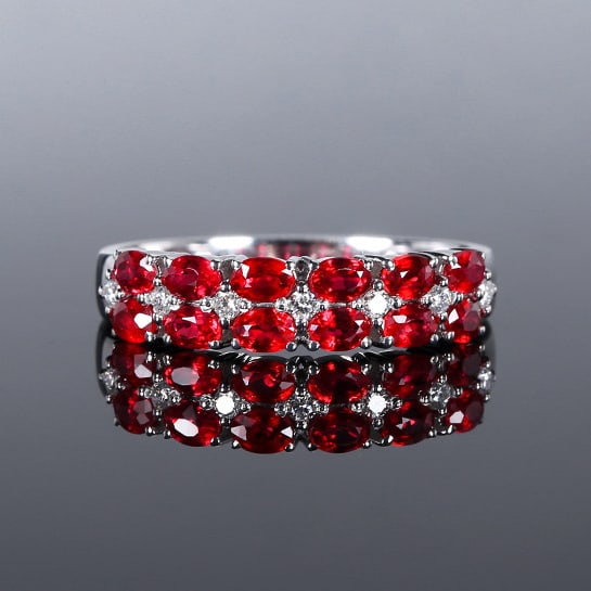 14k Gold 1.30 Ctw Natural Ruby & Diamond Ring: Ref:231045213 // gold content:14k gold // ring size:7. 25us // // main gemstone:ruby // shape:oval // carat weight:1. 22ct // color:red // treatment:natural // // adjacent gemstone 2 : diamond //