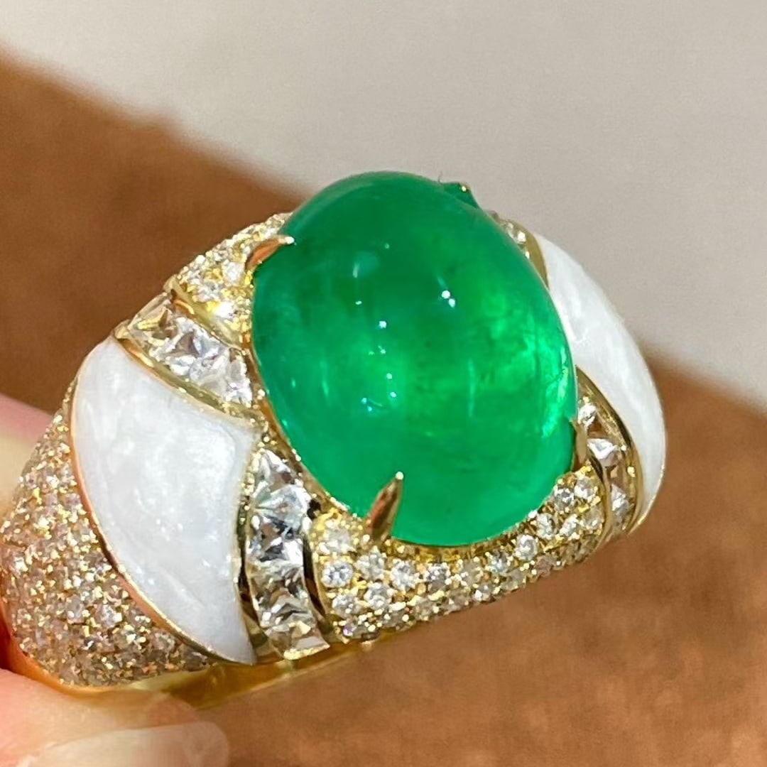 14k Gold 4.08 Ct Natural Emerald & Diamond & Sapphire & Pearl Shell Ring - 9