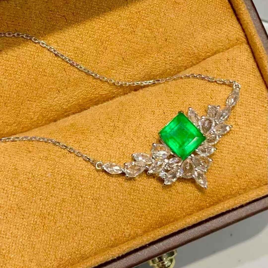 14k Gold 1.35 Ct Natural Emerald & Sapphire Necklace - 3