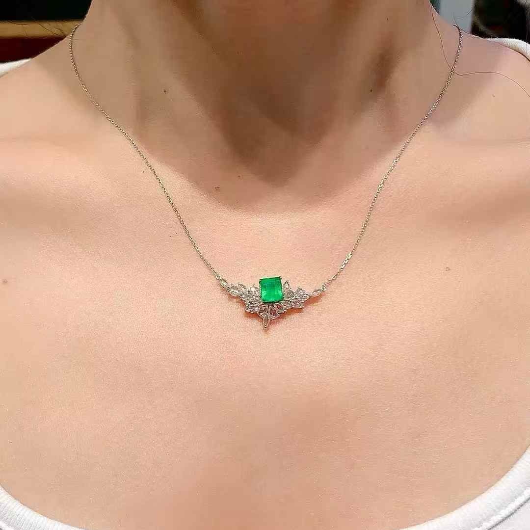 14k Gold 1.35 Ct Natural Emerald & Sapphire Necklace - 4