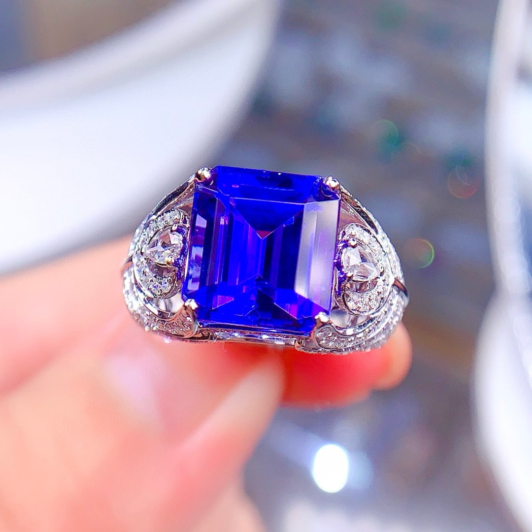 14k Gold 7.63 Ctw Natural Tanzanite & Diamond Ring - 2