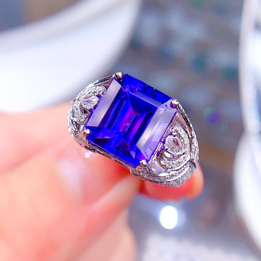 14k Gold 7.63 Ctw Natural Tanzanite & Diamond Ring - 3
