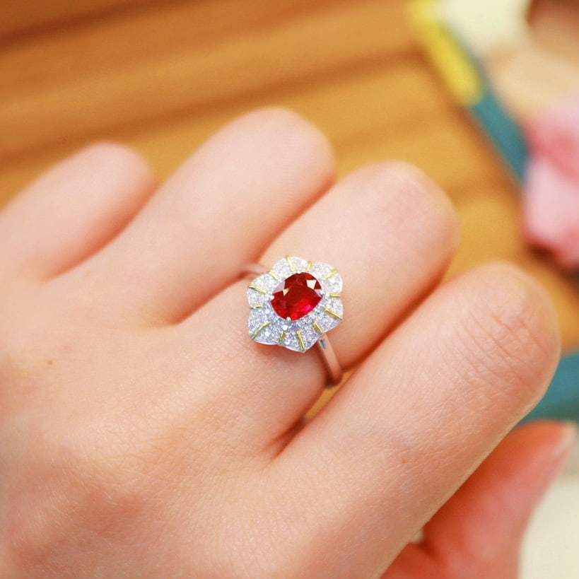 14k Gold 0.98 Ctw Natural Ruby & Diamond Ring - 5