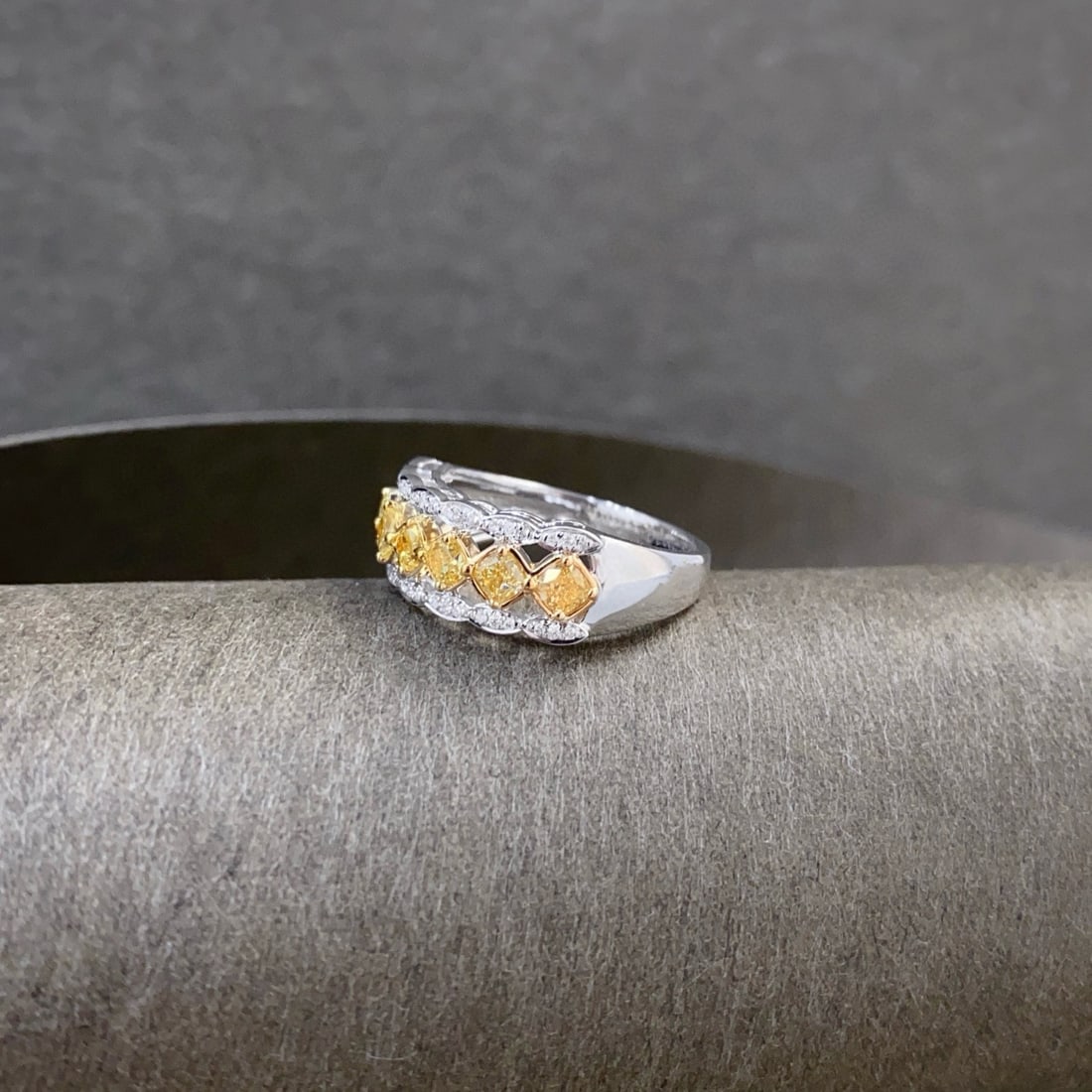 14k Gold 1.1 Ctw Natural Yellow Diamond & Diamond Ring - 2