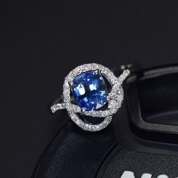 14k Gold 1.36 Ctw Natural Sapphire & Diamond Ring: Ref:231046040 // gold content:14k gold // ring size:7. 25us // // main gemstone:sapphire // shape:cushion // carat weight:1. 25ct // color:blue // treatment:natural // // adjacent gemstone 2 :