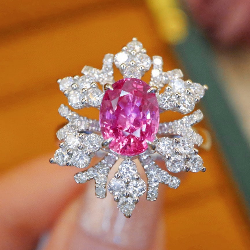 14k Gold 2.81 Ctw Natural Padparadscha Sapphire & Diamond Ring: Ref:231046047 // gold content:14k gold // ring size:7. 25us // // main gemstone:padparadscha sapphire // shape:oval // carat weight:1. 88ct // color:orangish pink // treatment:natural // // adjacent