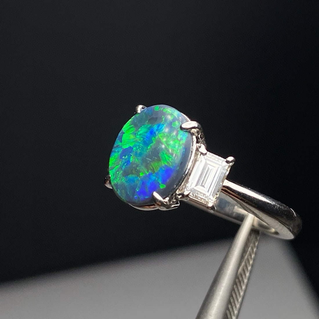 14k Gold 2.57 Ctw Natural Opal & Diamond Ring - 5
