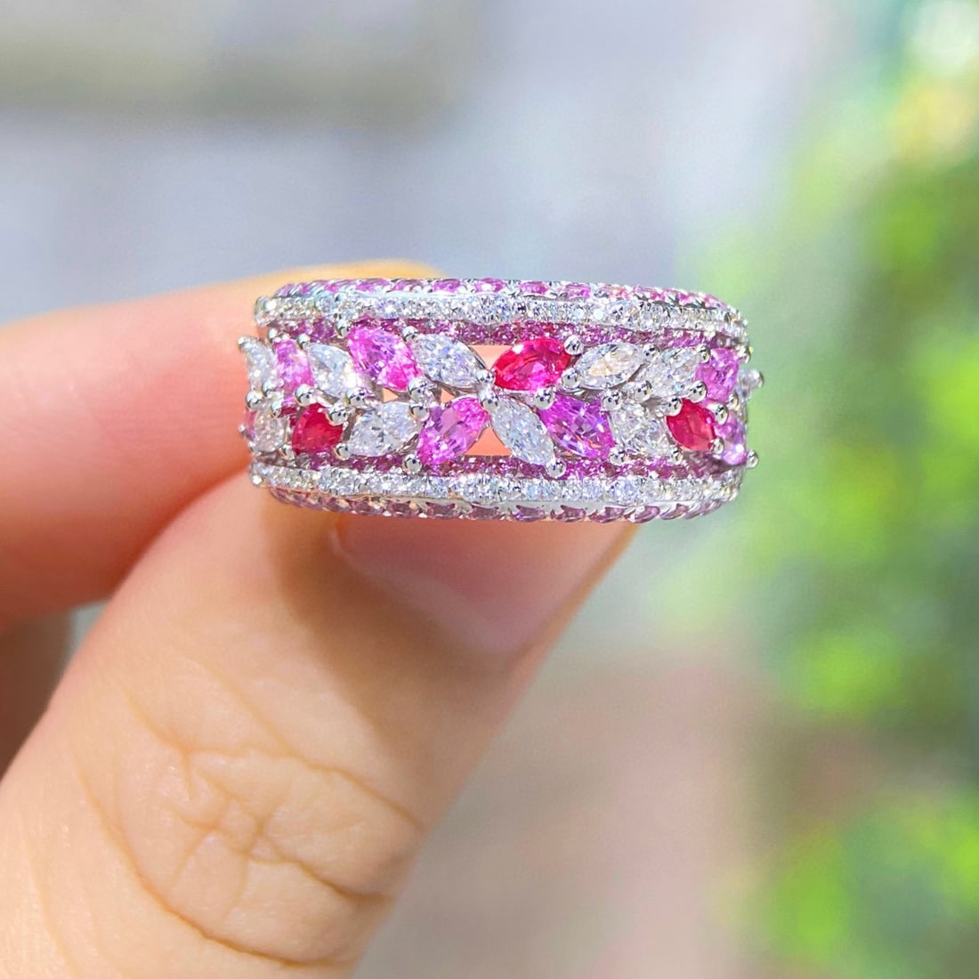 14k Gold 2.27 Ctw Natural Sapphire & Ruby & Diamond Ring: Ref:231046066 // gold content:14k gold // ring size:7. 25us // // main gemstone:sapphire // shape:multiply // carat weight:1. 64ct // color:pink // treatment:natural // // adjacent gemstone 2 : ruby