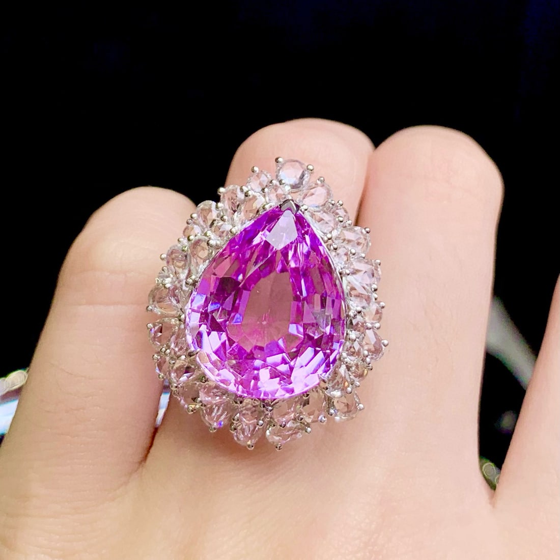 14k Gold 22.8 Ct Natural Kunzite & Sapphire Ring - 3