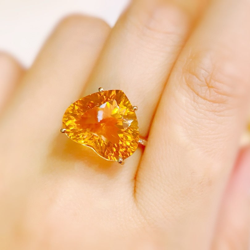 14k Gold 9.20 Ctw Natural Citrine & Diamond Ring - 4
