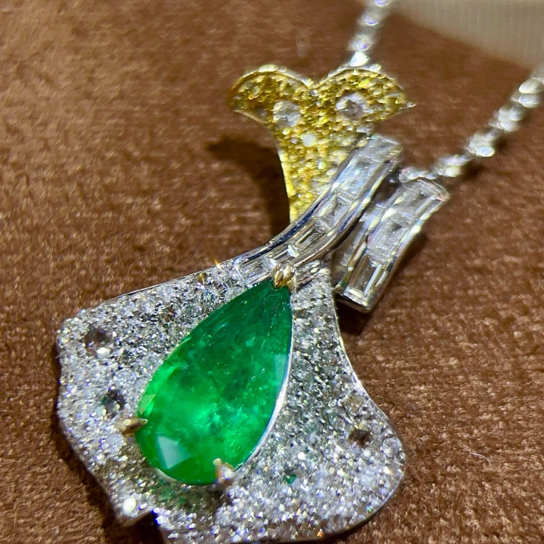 14k Gold 2.66 Ctw Vivid Green Natural Emerald & Diamond Pendant( Without Chain ) - 5