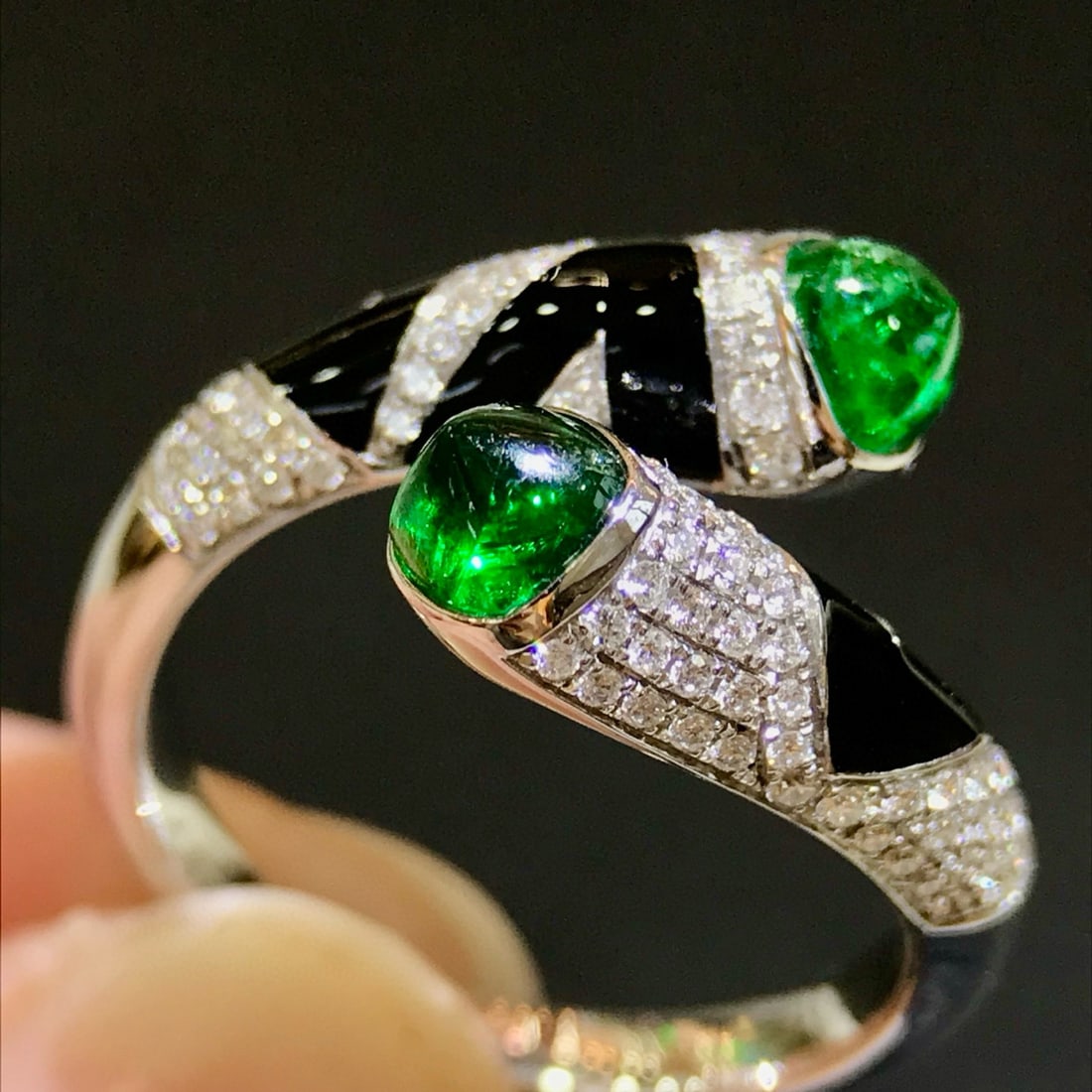 14k Gold 1.30 Ctw Vivid Green Natural Emerald & Diamond Ring - 3