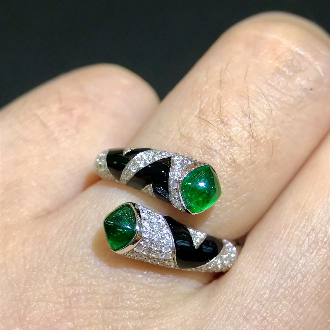 14k Gold 1.30 Ctw Vivid Green Natural Emerald & Diamond Ring - 4