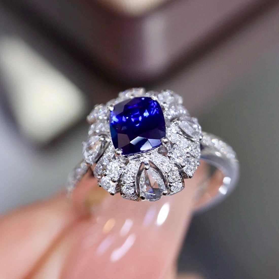 14k Gold 1.96 Ctw Natural Sapphire & Diamond Ring - 8