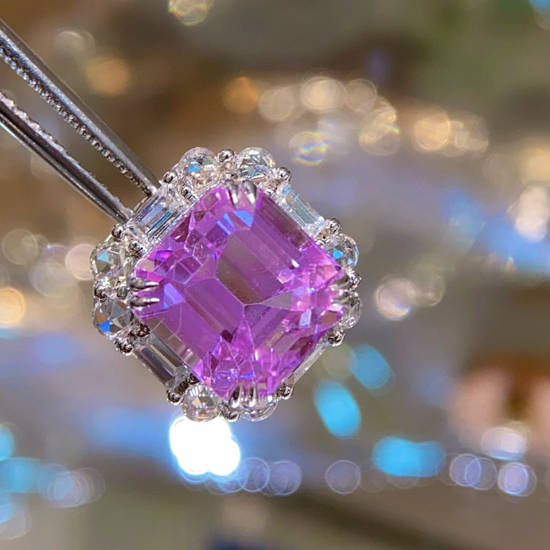 14k Gold 11.2 Ct Natural Kunzite & Sapphire Pendant( Without Chain ) - 2