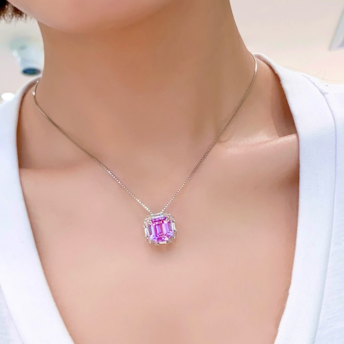 14k Gold 11.2 Ct Natural Kunzite & Sapphire Pendant( Without Chain ) - 3