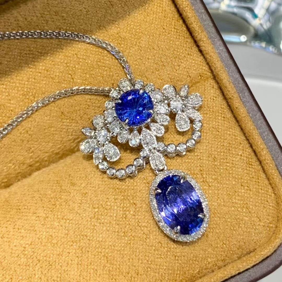 14k Gold 2.8 Ct Natural Sapphire & Diamond Pendant( Without Chain ) - 4