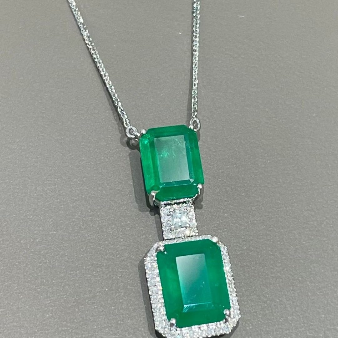 14k Gold 4.08 Ct Natural Emerald & Diamond Necklace - 5