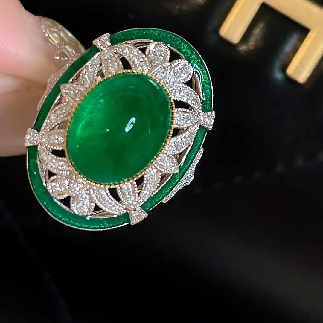 14k Gold 5.08 Ct Natural Emerald & Diamond Ring: Ref:231046157 // gold content:14k gold // ring size:7. 25us // // main gemstone:emerald // shape:oval // carat weight:5. 08ct // color:green // treatment:natural // // adjacent gemstone 2 : diamond