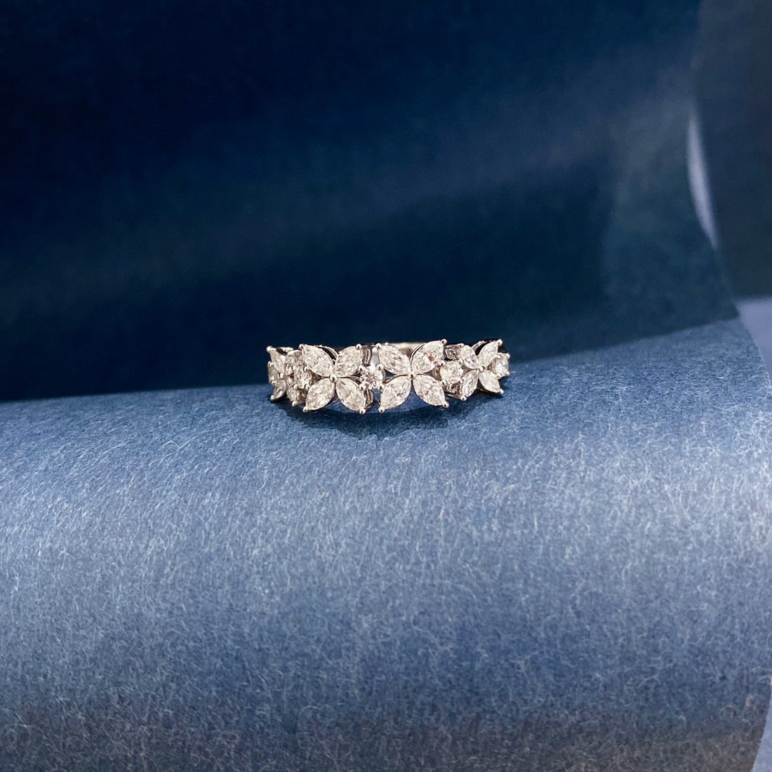 14k Gold 0.7 Ct Natural H Diamond Ring - 4