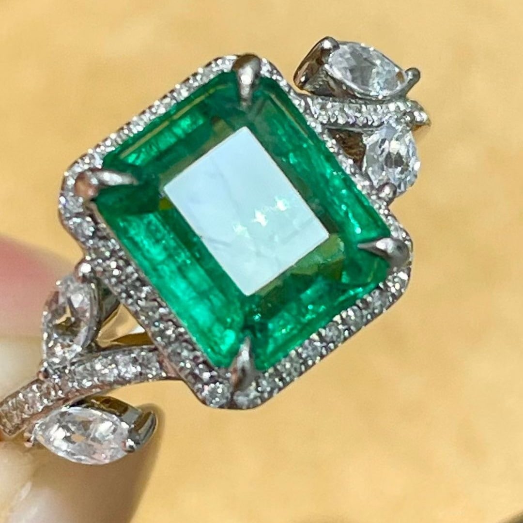14k Gold 2.57 Ctw Natural Emerald & Diamond Ring - 2