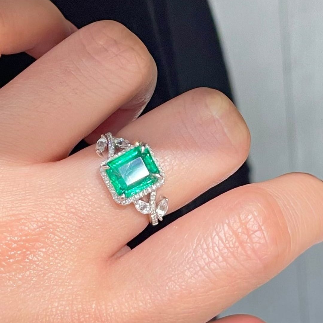 14k Gold 2.57 Ctw Natural Emerald & Diamond Ring - 4