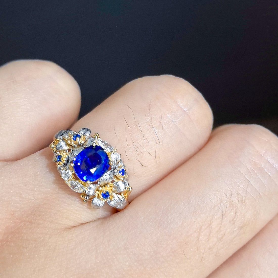 14k Gold 1.34 Ctw Vivid Blue Natural Sapphire & Diamond Ring - 9