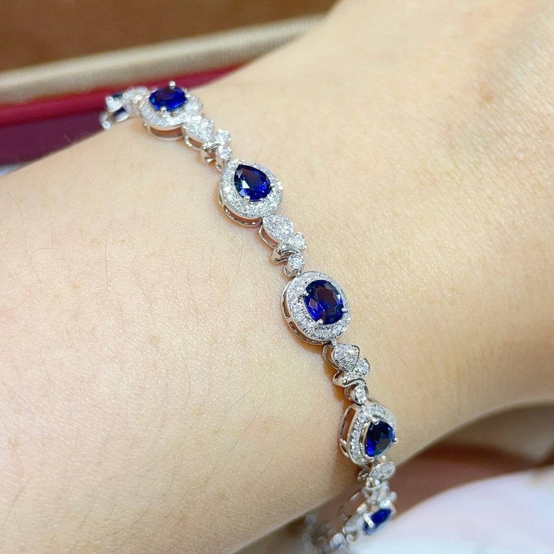 14k Gold 4.18 Ctw Natural Sapphire & Diamond Bracelet - 4