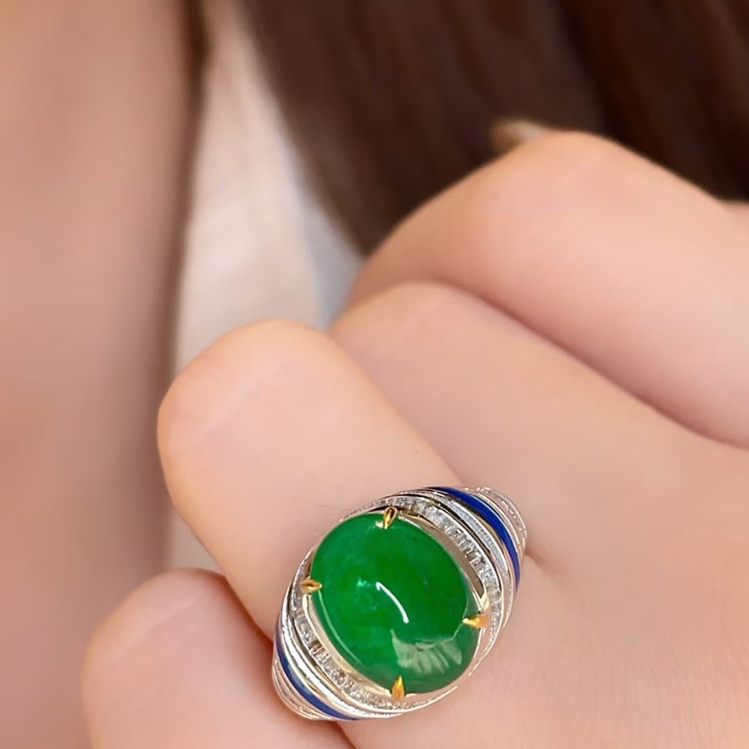 14k Gold 4.89 Ct Natural Emerald & Diamond Ring: Ref:231046204 // gold content:14k gold // ring size:7. 25us // // main gemstone:emerald // shape:oval // carat weight:4. 89ct // color:green // treatment:natural // // adjacent gemstone 2 : diamond