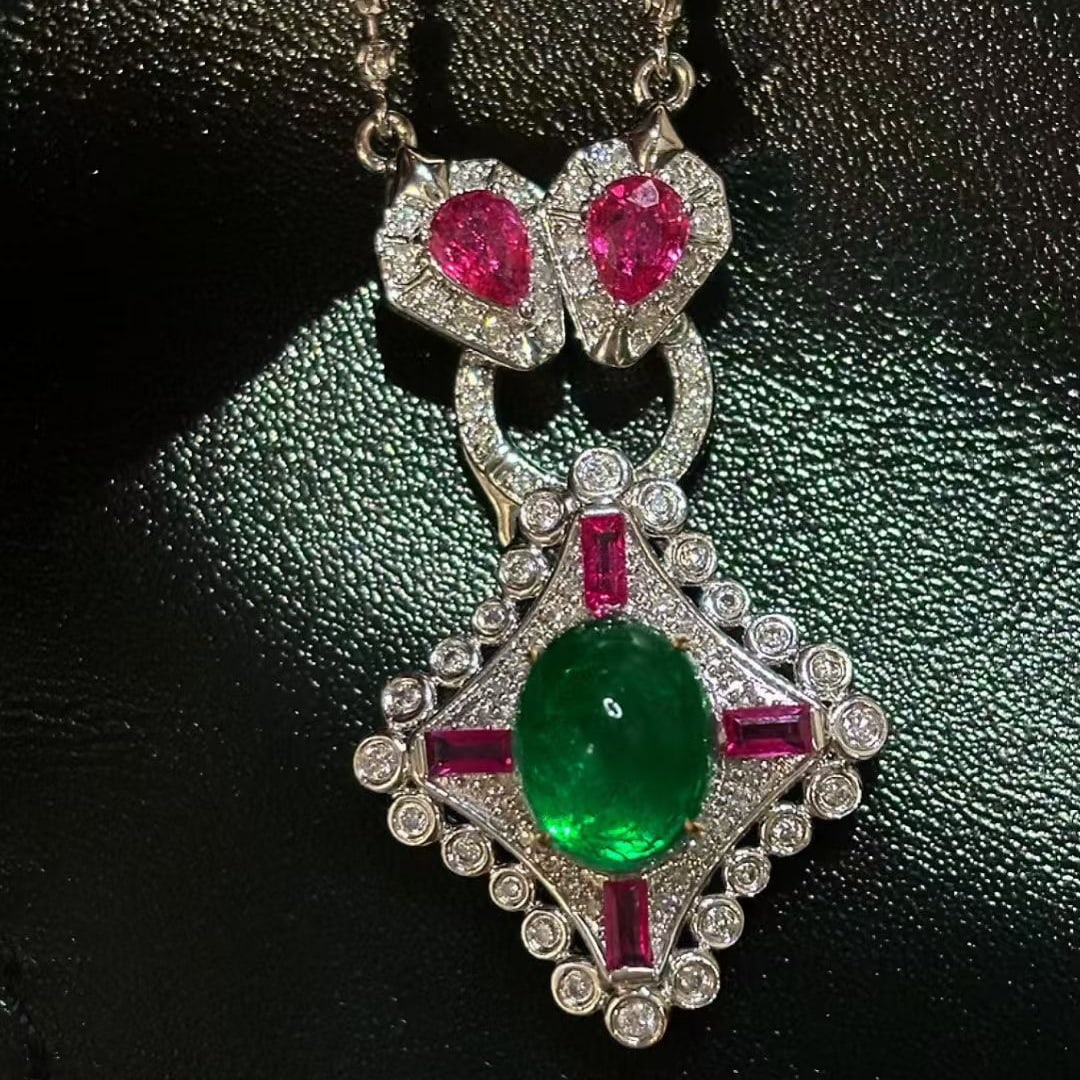 14k Gold 2.4 Ct Vivid Green Natural Emerald & Diamond Pendant( Without Chain ) - 3
