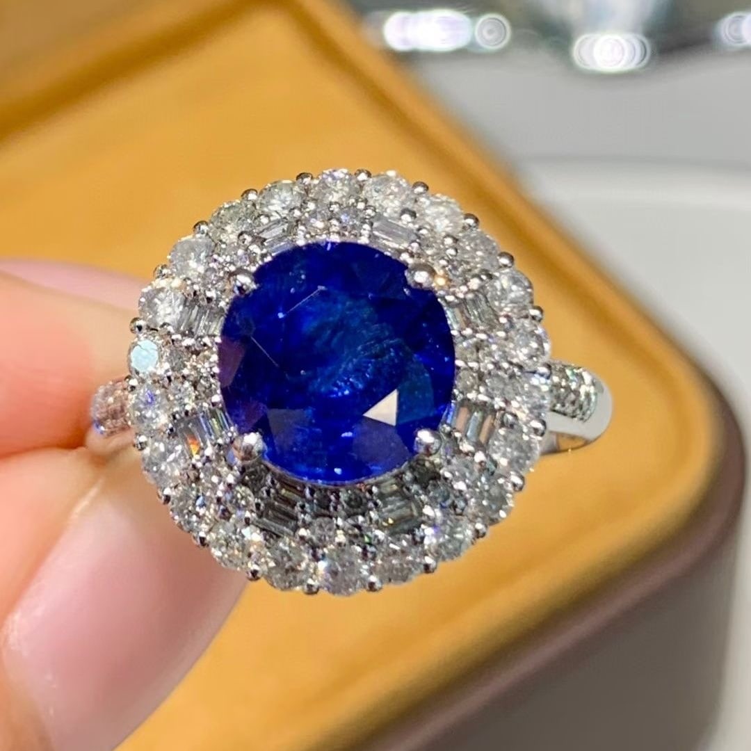 14k Gold 2.45 Ct Natural Sapphire & Diamond Ring: Ref:231046208 // gold content:14k gold // ring size:7. 25us // // main gemstone:sapphire // shape:round // carat weight:2. 45ct // color:royal blue // treatment:natural // cut grade:g // // adjacent