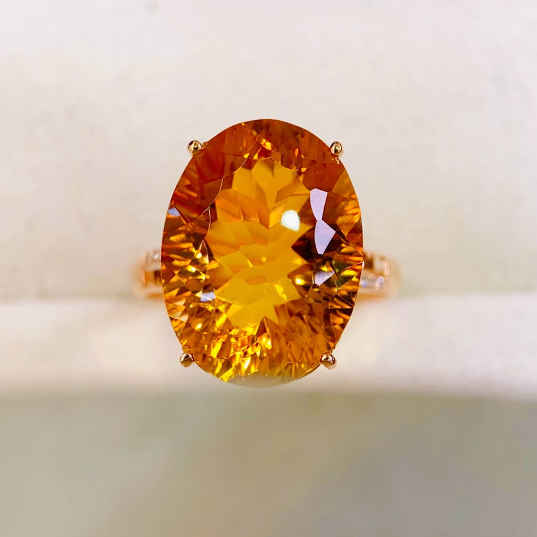 14k Gold 10.98 Ctw Natural Citrine & Diamond Ring: Ref:231046210 // gold content:14k gold // ring size:7. 25us // // main gemstone:citrine // shape:oval // carat weight:10. 95ct // color:yellow // treatment:natural // // adjacent gemstone 2 : diamond