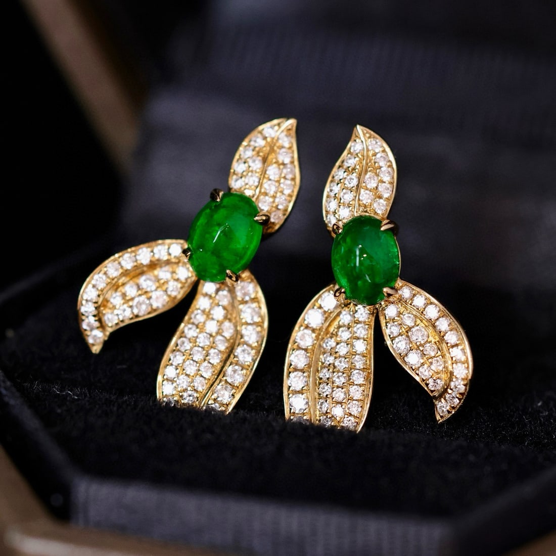 14k Gold 1.22 Ctw Vivid Green Natural Emerald & Diamond Earrings - 2