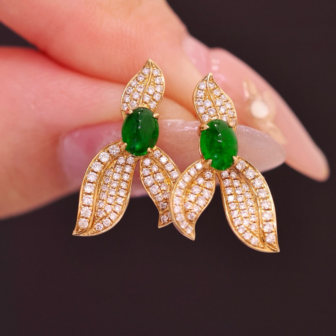 14k Gold 1.22 Ctw Vivid Green Natural Emerald & Diamond Earrings - 4