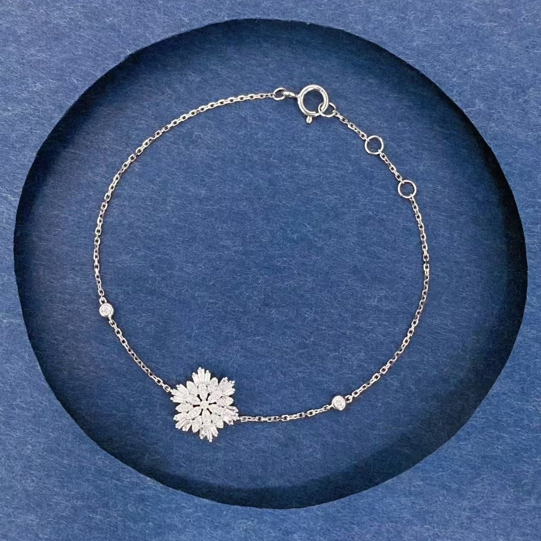 14k Gold 0.32 Ct Natural H Diamond Bracelet: Ref:231046248 // gold content:14k gold // main gemstone:diamond // shape:multiply // carat weight:0. 32ct // clarity grade:vs-si // color:h // treatment:natural // High Estimate: 3000 Condition: New