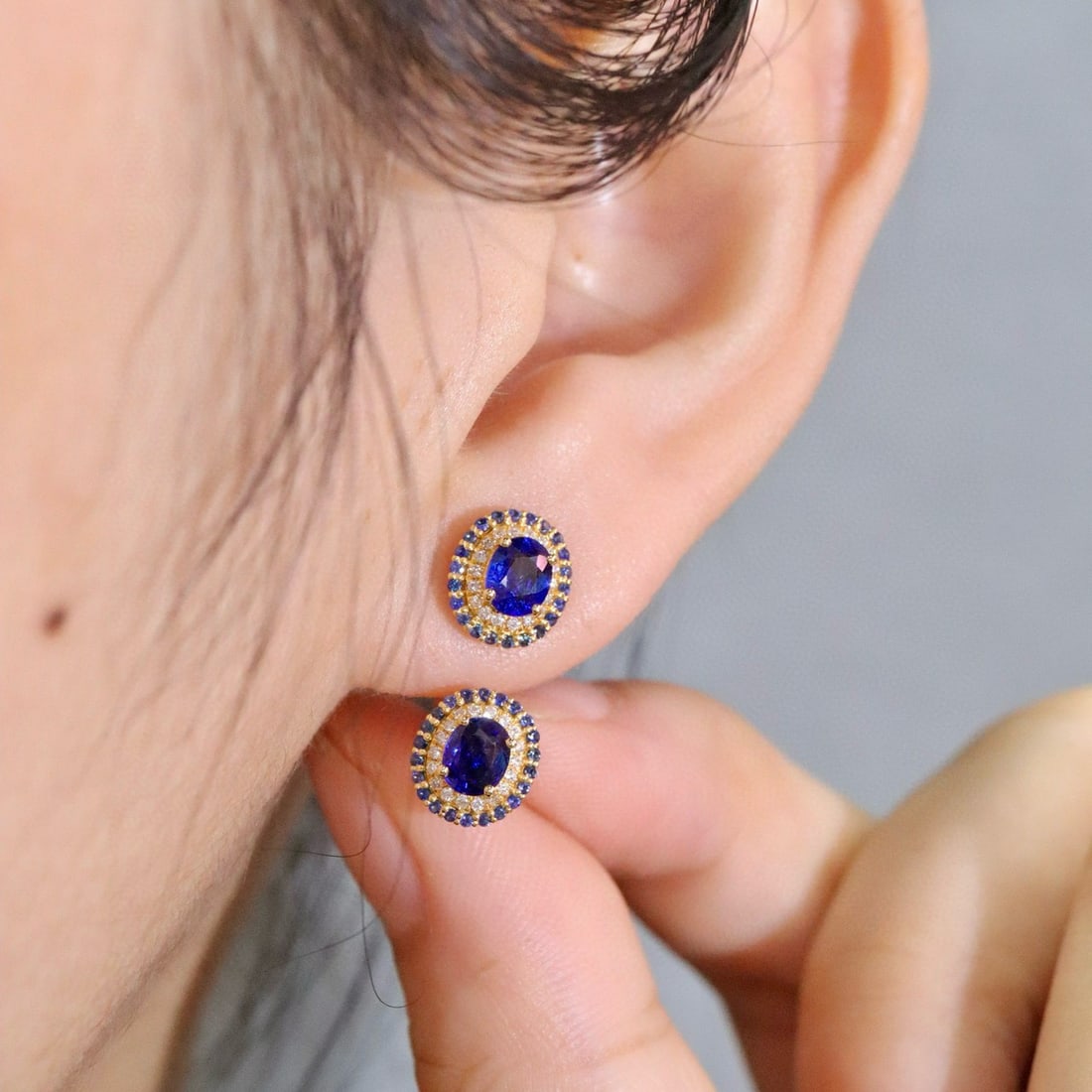 14k Gold 1.11 Ctw Vivid Blue Natural Sapphire & Diamond Earrings - 5