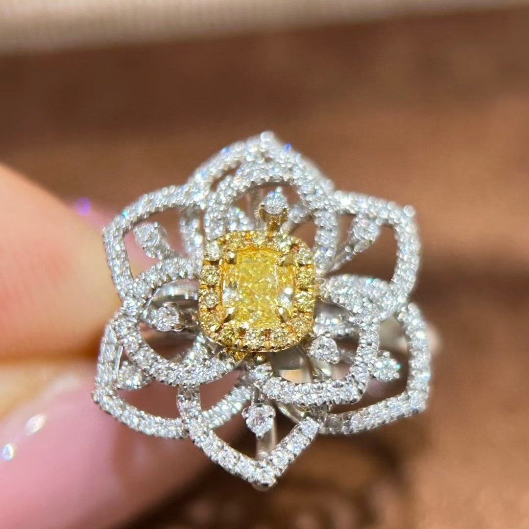 14k Gold 0.82 Ctw Natural Yellow Diamond & Diamond Ring: Ref:231046288 // gold content:14k gold // ring size:7. 25us // // main gemstone:yellow diamond // shape:cushion // carat weight:0. 31ct // color:yellow // treatment:natural // // adjacent gemstone 2