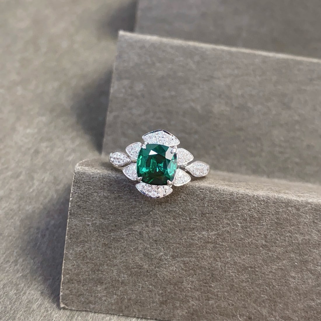 14k Gold 2.34 Ctw Natural Tourmaline & Diamond Ring - 4