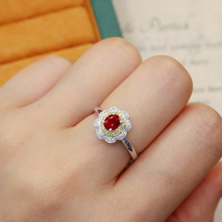 14k Gold 0.77 Ctw Natural Ruby & Diamond Ring - 6