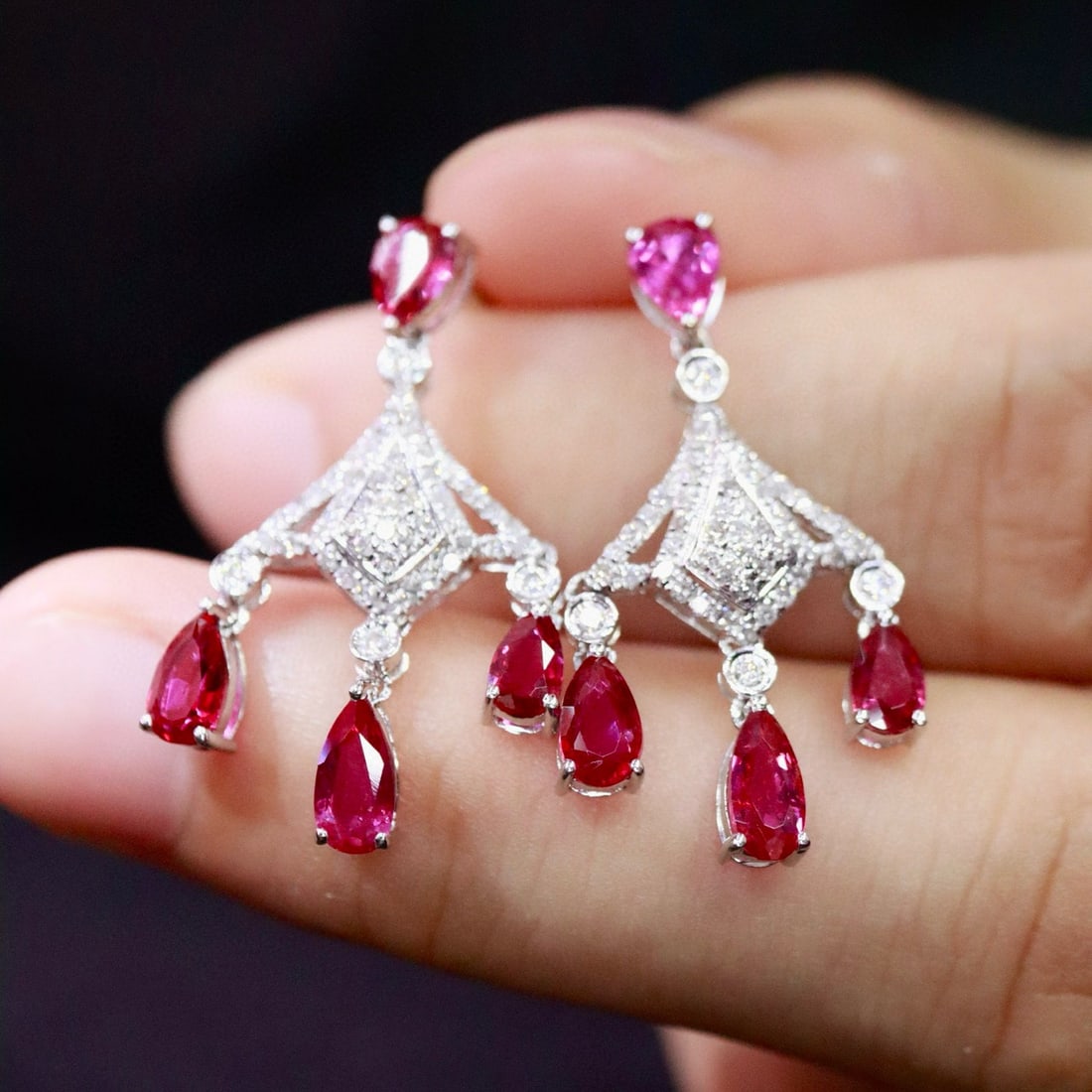 14k Gold 3.00 Ctw Natural Ruby & Diamond Earrings: Ref:231046325 // gold content:14k gold // main gemstone:ruby // shape:pear // carat weight:2. 63ct // color:red // treatment:natural // // adjacent gemstone 2 : diamond // shape:round // carat