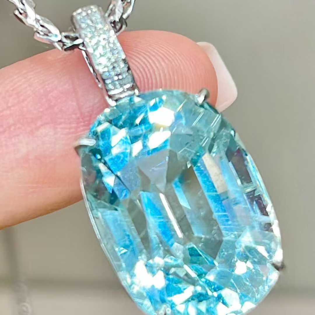 14k Gold 12.1 Ct Natural Aquamarine & Diamond Pendant( Without Chain ) - 4