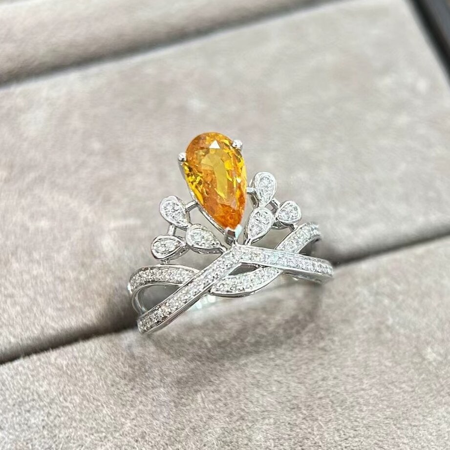 14k Gold 2.00 Ctw Natural Sapphire & Diamond Ring: Ref:231046381 // gold content:14k gold // ring size:7. 25us // // main gemstone:sapphire // shape:pear // carat weight:1. 72ct // color:yellow // treatment:natural // // adjacent gemstone 2 : diamond