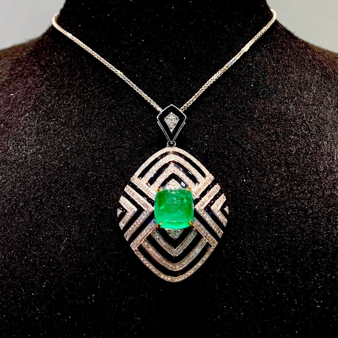 14k Gold 3 Ct Natural Emerald & Diamond Pendant( Without Chain ) - 3